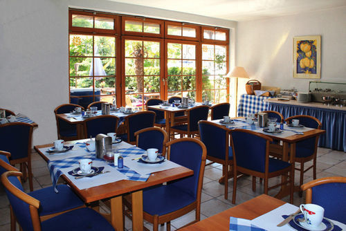 Hotel Blume ไฟรบวร์กอิมไบรส์เกา ภายนอก รูปภาพ
