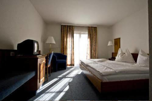 Hotel Blume ไฟรบวร์กอิมไบรส์เกา ภายนอก รูปภาพ